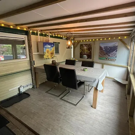 Nette Stacaravan 'T Veluws Hof