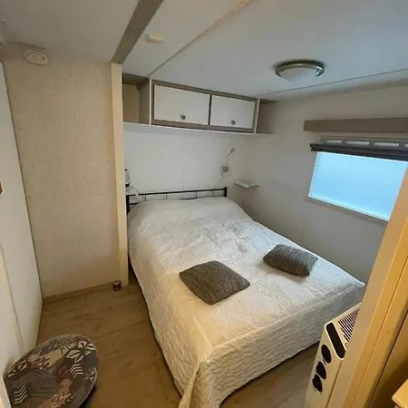 Campsite Nette Stacaravan 'T Veluws Hof *