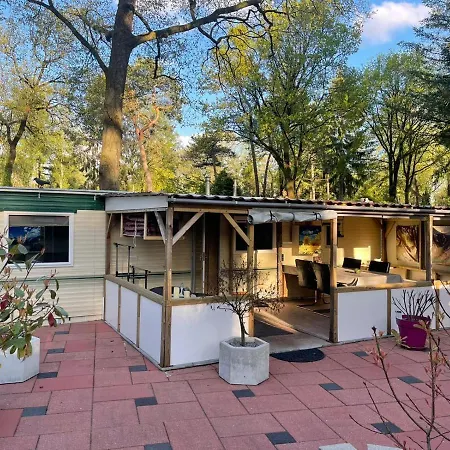 Nette Stacaravan 'T Veluws Hof Campsite Hoenderloo